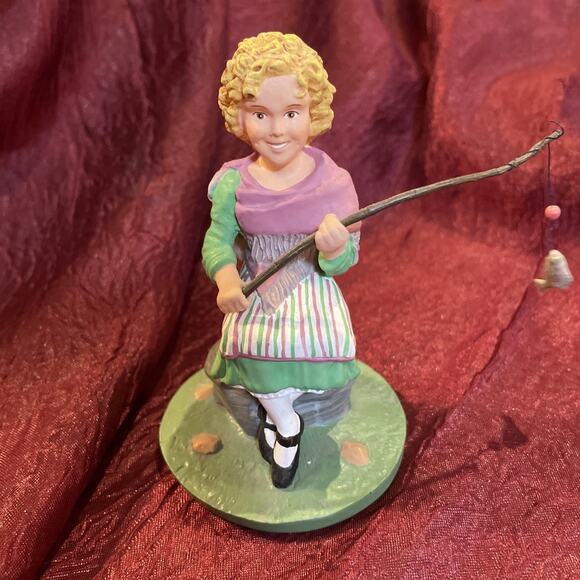 Danbury Mint Shirley Temple Dimples 4" Resin Fishing Figurine - Picture 2 of 6